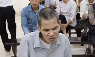 Anh giết em vì bao gạo