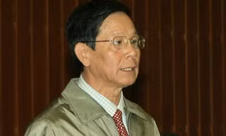 Cựu tướng Phan Văn Vĩnh bất ngờ ngã trong phòng bệnh