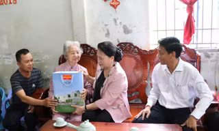 Chủ tịch Quốc hội Nguyễn Thị Kim Ngân thăm và làm việc tại Sóc Trăng