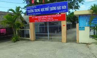 Trường THPT Sóc Sơn.
