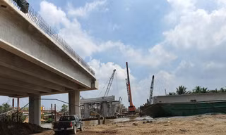 Thầu phụ thi công cao tốc Trung Lương- Mỹ Thuận bị tố ‘chây ì’ tiền nợ