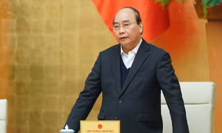Thủ tướng Nguyễn Xuân Phúc yêu cầu TPHCM cấp tốc, thần tốc điều tra truy vết mọi đối tượng F1 và F2. Ảnh: Nhật Minh
