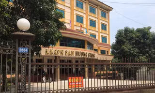 Khách sạn Hương Giang.