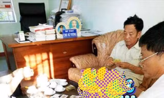 Cảnh 3 cán bộ xã Ia Rsươm đánh bài bị dân đăng lên facebook
