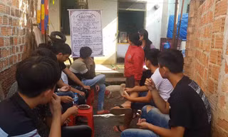 Gia đình tổ chức tang lễ cho anh Phi