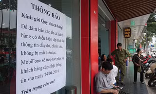 Mobifone, Vinaphone lùi thời hạn bổ sung thông tin sau ngày 24/4