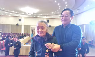 Tri ân các cựu thanh niên xung phong có hoàn cảnh khó khăn ở 3 tỉnh