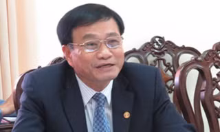 Chủ tịch Đồng Tháp nhận sai khi công khai tên người tố cáo cán bộ. Ảnh: C.L.