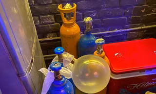 Công an Hà Nội thu giữ hơn 800 bình khí 'bóng cười’