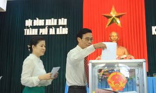 Chủ tịch Đà Nẵng không có phiếu tín nhiệm thấp