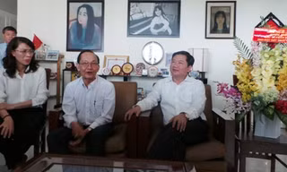 GS Trần Đông A tiếp thân mật tân Bí thư TPHCM tại nhà riêng