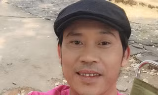Sáng 22/2, Hoài Linh đăng bức ảnh selfie trên trang cá nhân với dòng status: "Sau Tết sức khỏe dồi dào, năng lựơng tràn trề...".