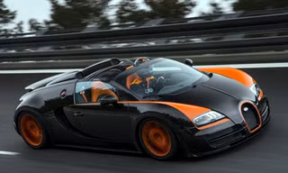 Xem siêu ‘mui trần’ Bugatti Veyron lập kỷ lục