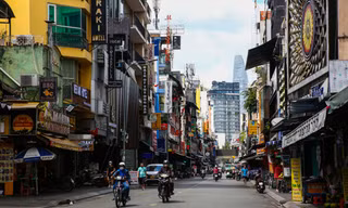 Nhà tiền tỷ phố Tây ở TP.HCM cho thuê không được, bán cũng không xong