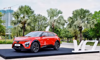 Vinfast chính thức nhận đặt cọc xe VF7 – ưu đãi 30 triệu cho khách hàng tiên phong