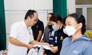 Điểm tựa tinh thần hỗ trợ người dân khó khăn vươn lên thoát nghèo 