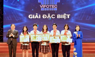 Thuốc trừ sâu từ hạt bình bát, than từ lá cọ... giành giải Sáng tạo thanh thiếu niên toàn quốc