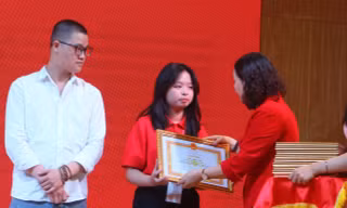Nhiều bạn trẻ Gen Z được vinh danh người hiến máu tiêu biểu năm 2025 