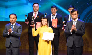 Vinh danh 9 nhà khoa học trẻ nhận Giải thưởng Khuê Văn Các 