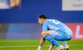 Xử lý nghiệp dư, thủ môn hay nhất World Cup bị chế giễu