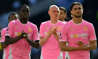 Xác định đội đầu tiên rớt hạng ở Premier League