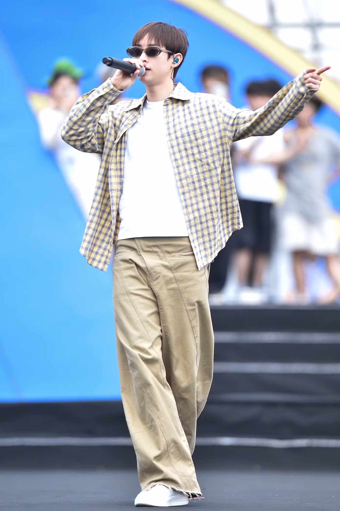 imgi-48-concert-thanh-xuan-7jpg.jpg