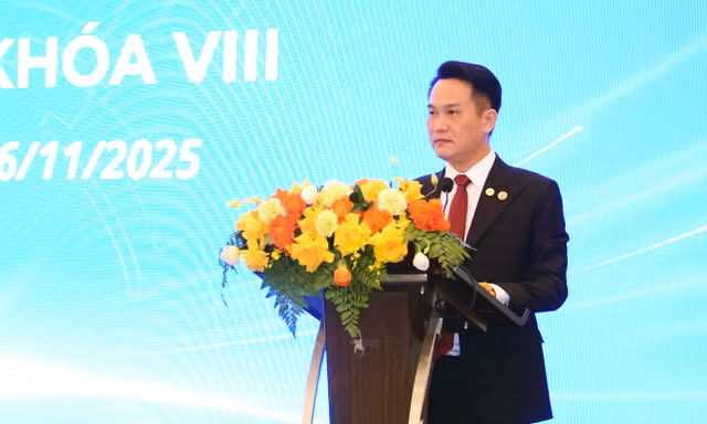 Anh Đặng Hồng Anh tái cử làm Chủ tịch Hội Doanh nhân trẻ Việt Nam khóa VIII