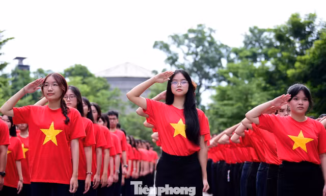 Tuổi trẻ cả nước sẽ đồng loạt chào cờ trước giờ khai mạc Đại hội XIV của Đảng