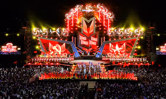 Khán giả chấm điểm 10 cho Concert Thanh xuân