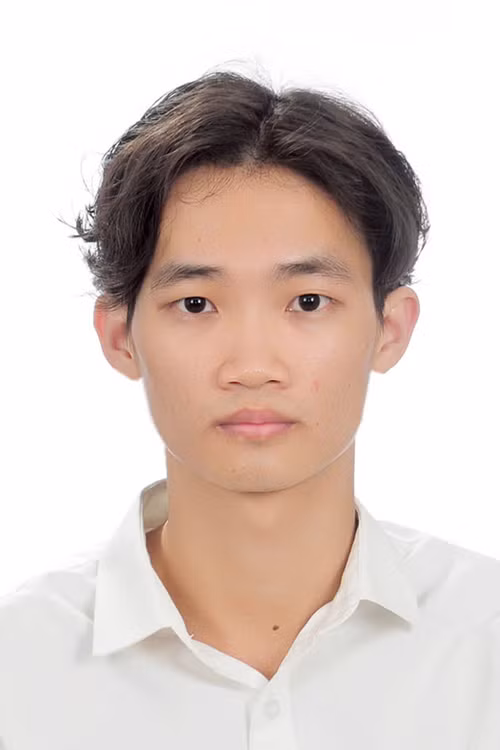 Nguyễn Văn Phú - Thủ khoa trường ĐH KHTN (ĐHQG Hà Nội). Ảnh: NVCC