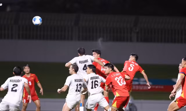 U23 Việt Nam hòa U23 Kuwait trong tiếc nuối, cầu thủ đội bạn không in tên lên áo