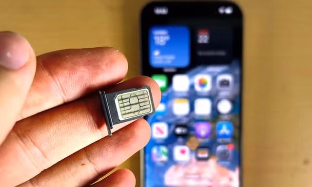 Hàng triệu thuê bao di động có nguy cơ bị khóa SIM từ 15/6, chính chủ cần làm gì?