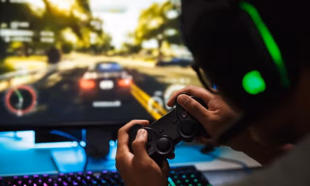 Các game thủ lưu ý: Từ 1/7, mua bán vật phẩm game có thể bị phạt tiền triệu?