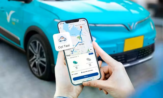 Khi nào thủ đô Hà Nội sẽ chuyển toàn bộ taxi, xe công nghệ sang xe điện?