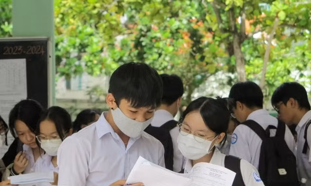 Đà Nẵng: Điểm chuẩn lớp 10 tăng mạnh, THPT Phan Châu Trinh chạm mốc 35,5 điểm