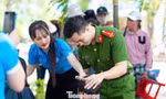 Lan tỏa tính nhân văn mô hình 'con nuôi công an xã' ở Đắk Lắk