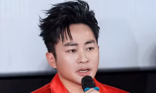 Tùng Dương khiến Nguyễn Văn Chung rơi nước mắt