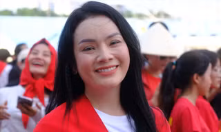 NSƯT Tân Nhàn, Tùng Dương đội nắng tập luyện ở sân Mỹ Đình 