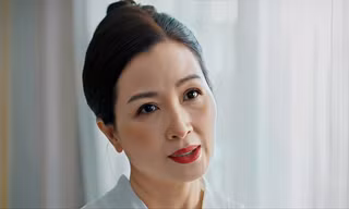 Tình tiết khó hiểu trong phim giờ vàng có Phương Oanh, Khánh Huyền