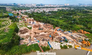 Hà Nội thông tin về tiến độ GPMB 9 dự án cầu vượt sông Hồng và sông Đuống