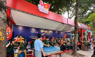 Hà Nội bố trí 15 'trạm khách' phục vụ nhân dân nước uống, chỗ nghỉ ngơi xem diễu binh 