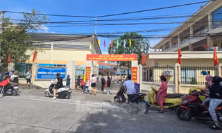 Vụ thực phẩm ôi thiu vào trường học tại Hà Nội: Hiệu trưởng cam kết không tái diễn