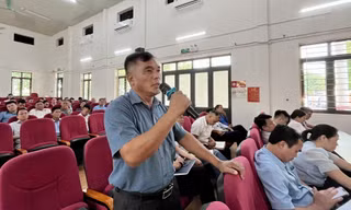  Hà Nội: Cử tri kiến nghị sớm được di dời khỏi khu vực xử lý rác thải Sóc Sơn