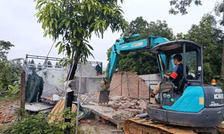 Hà Nội tổ chức cưỡng chế hàng chục công trình vi phạm 