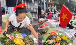 4 chị em ở Phú Thọ mang cả mâm cỗ đi xem diễu binh, 1 món là đặc sản 'gây sốt'