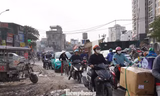 Vì sao TPHCM đông dân, phương tiện nhiều nhưng ít ô nhiễm hơn Hà Nội?