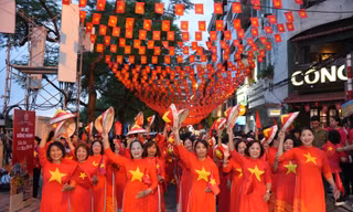 Khơi dậy niềm tự hào dân tộc với 'Sắc đỏ Ba Đình'