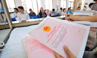 Hà Nội: Người dân bức xúc vì phải photo sổ đỏ, kê khai nộp cho phường