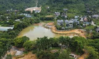 Hà Nội: Loạt khu nghỉ dưỡng trái phép trên đất rừng 'hiên ngang' như chưa từng vi phạm
