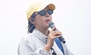 Em xinh Muộii đội nắng tổng duyệt concert Thanh xuân ở Trường đua F1